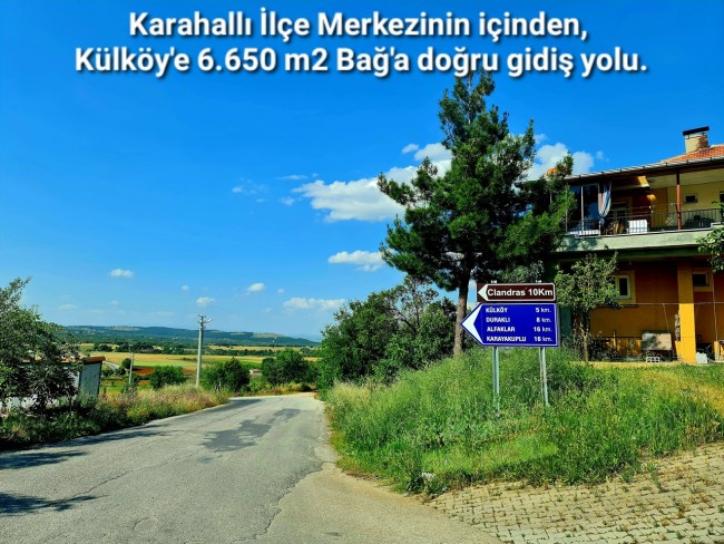 Uşak Karahallı Külköy'de Organize Sanayiye ve Köye Yakın, Köy ve Doğa Manzaralı 6.650 m2 Yatırımlık Kupon Bağ Bahçe. İlan Açıklamasını Okuyarak İletişime Geçiniz Lütfen.