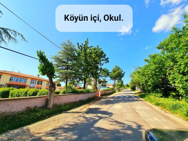 Uşak Karahallı Külköy'de Organize Sanayiye ve Köye Yakın, Köy ve Doğa Manzaralı 6.650 m2 Yatırımlık Kupon Bağ Bahçe. İlan Açıklamasını Okuyarak İletişime Geçiniz Lütfen.