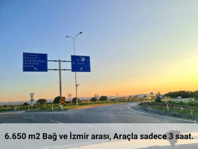 Uşak Karahallı Külköy'de Organize Sanayiye ve Köye Yakın, Köy ve Doğa Manzaralı 6.650 m2 Yatırımlık Kupon Bağ Bahçe. İlan Açıklamasını Okuyarak İletişime Geçiniz Lütfen.
