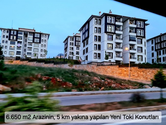 Uşak Karahallı Külköy'de Organize Sanayiye ve Köye Yakın, Köy ve Doğa Manzaralı 6.650 m2 Yatırımlık Kupon Bağ Bahçe. İlan Açıklamasını Okuyarak İletişime Geçiniz Lütfen.