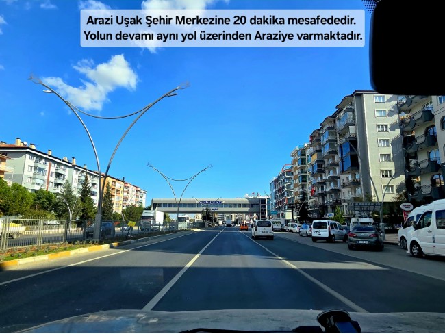Uşak Banaz Merkeze Çok Yakın Ana Yol Üstünde 3.739 m2 Yatırımlık Arazi. Açıklamayı Okuyarak Arayınız