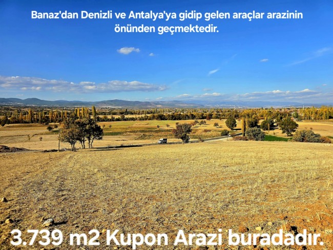 Uşak Banaz Merkeze Çok Yakın Ana Yol Üstünde 3.739 m2 Yatırımlık Arazi. Açıklamayı Okuyarak Arayınız