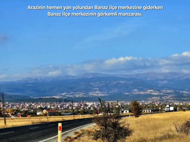 Uşak Banaz Merkeze Çok Yakın Ana Yol Üstünde 3.739 m2 Yatırımlık Arazi. Açıklamayı Okuyarak Arayınız