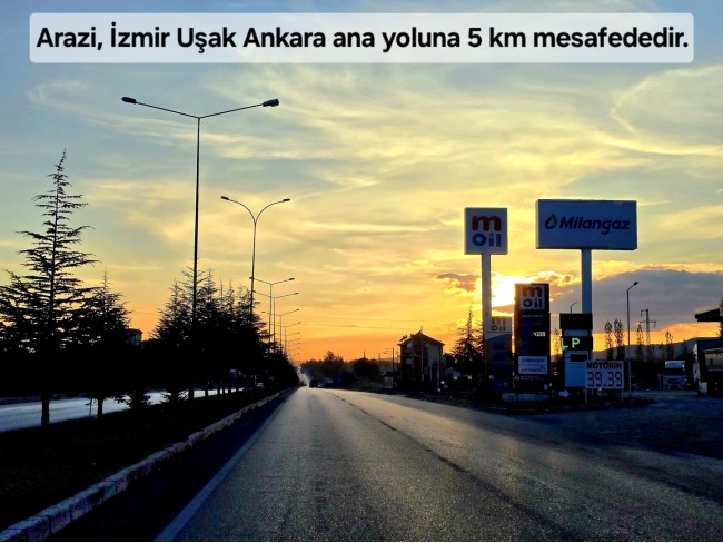 Uşak Banaz Merkeze Çok Yakın Ana Yol Üstünde 3.739 m2 Yatırımlık Arazi. Açıklamayı Okuyarak Arayınız