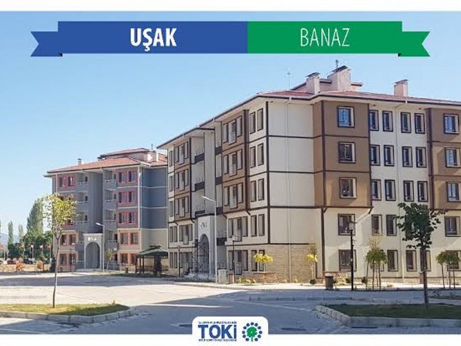 Uşak Banaz Merkeze Çok Yakın Ana Yol Üstünde 3.739 m2 Yatırımlık Arazi. Açıklamayı Okuyarak Arayınız