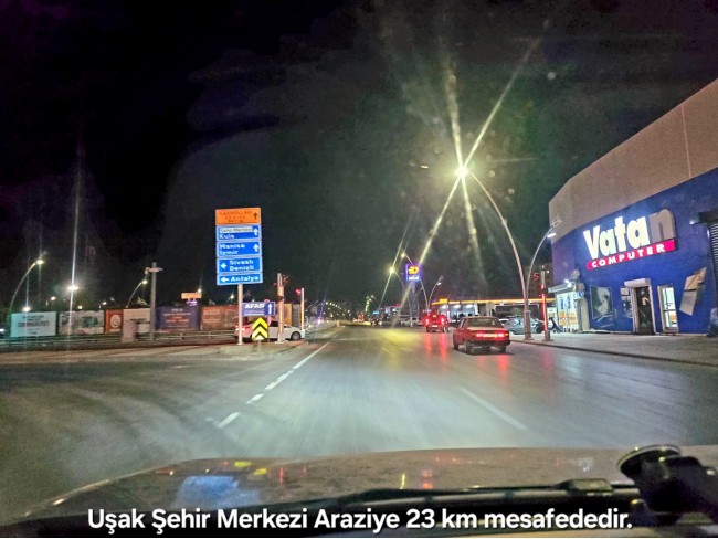 Uşak Banaz Merkeze Çok Yakın Ana Yol Üstünde 3.739 m2 Yatırımlık Arazi. Açıklamayı Okuyarak Arayınız