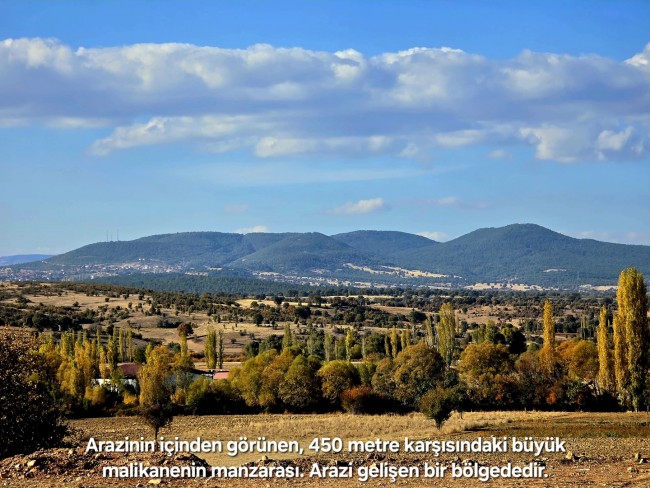 Uşak Banaz Merkeze Çok Yakın Ana Yol Üstünde 3.739 m2 Yatırımlık Arazi. Açıklamayı Okuyarak Arayınız
