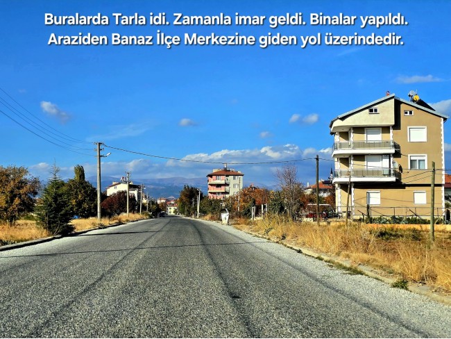 Uşak Banaz Merkeze Çok Yakın Ana Yol Üstünde 3.739 m2 Yatırımlık Arazi. Açıklamayı Okuyarak Arayınız
