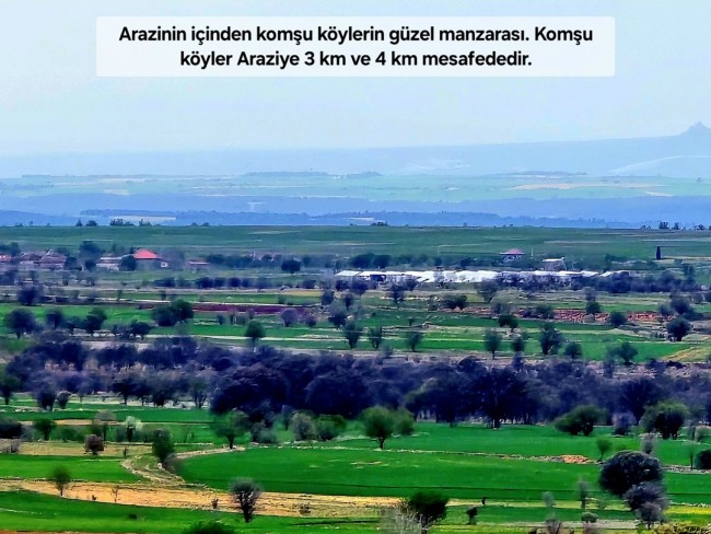 Uşak Karahallı Kavaklı'da 4.505 m2 Köy Girişi Arsa ve Bağ. Açıklamayı Okuyarak Arayınız