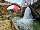 Uşak Karahallı Kavaklı'da 4.505 m2 Köy Girişi Arsa ve Bağ. Açıklamayı Okuyarak Arayınız