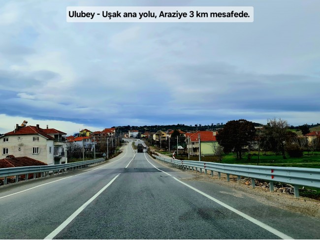 Uşak Ulubey Kışla'da Köy Doğa Yol Manzaralı, İmara Yakın 4.855 m2 Arazi. Açıklamayı Okuyunuz