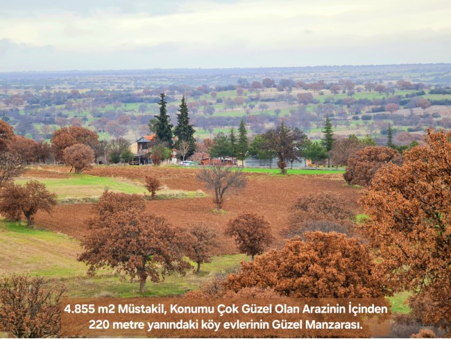 Uşak Ulubey Kışla'da Köy Doğa Yol Manzaralı, İmara Yakın 4.855 m2 Arazi. Açıklamayı Okuyunuz