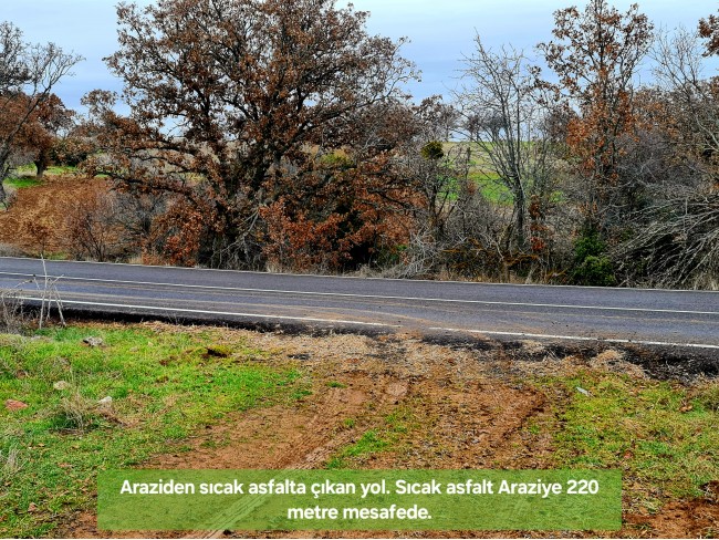 Uşak Ulubey Kışla'da Köy Doğa Yol Manzaralı, İmara Yakın 4.855 m2 Arazi. Açıklamayı Okuyunuz