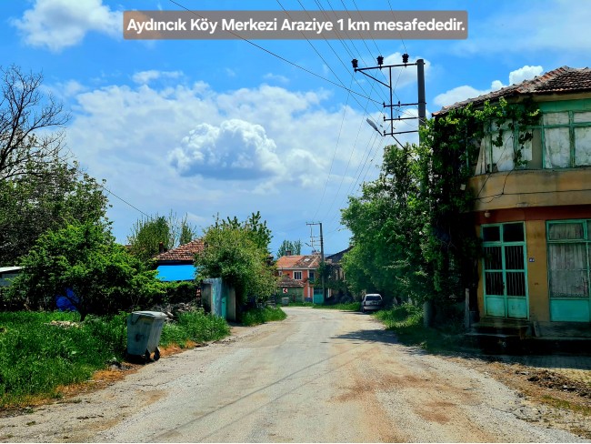 Kütahya Emet Aydıncık'da Köy ve Doğa Manzaralı 3.347 m2 Yatırımlık Tarla. İlan Açıklamasını Okuyunuz