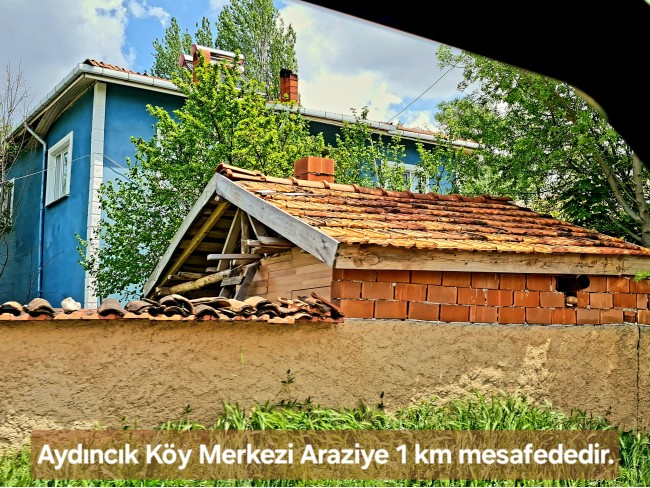 Kütahya Emet Aydıncık'da Köy ve Doğa Manzaralı 3.347 m2 Yatırımlık Tarla. İlan Açıklamasını Okuyunuz