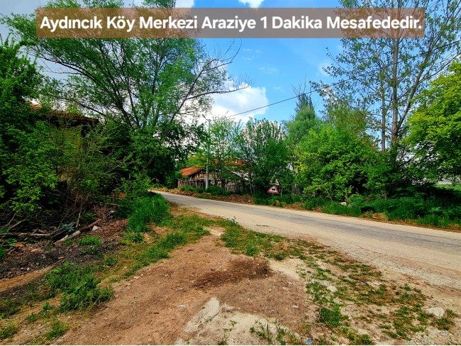 Kütahya Emet Aydıncık'da Köy ve Doğa Manzaralı 3.347 m2 Yatırımlık Tarla. İlan Açıklamasını Okuyunuz
