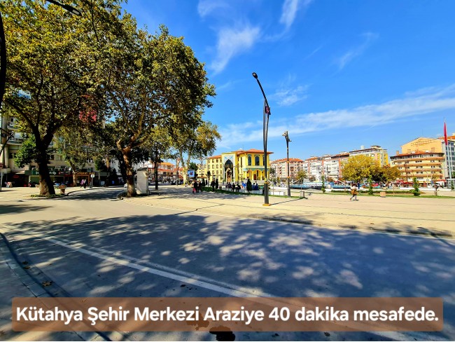 Kütahya Emet Aydıncık'da Köy ve Doğa Manzaralı 3.347 m2 Yatırımlık Tarla. İlan Açıklamasını Okuyunuz