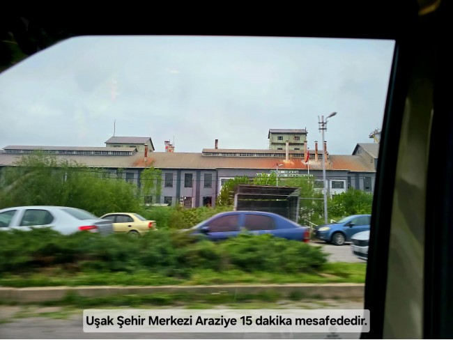Uşak Banaz Kızılhisar'da Köy ve Doğa Manzaralı 1.000 m2 Çok Güzel Bahçe. Açıklamayı Okuyunuz