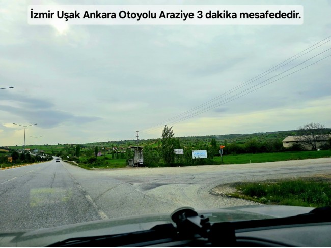 Uşak Banaz Kızılhisar'da Köy ve Doğa Manzaralı 1.000 m2 Çok Güzel Bahçe. Açıklamayı Okuyunuz