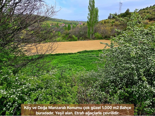 Uşak Banaz Kızılhisar'da Köy ve Doğa Manzaralı 1.000 m2 Çok Güzel Bahçe. Açıklamayı Okuyunuz