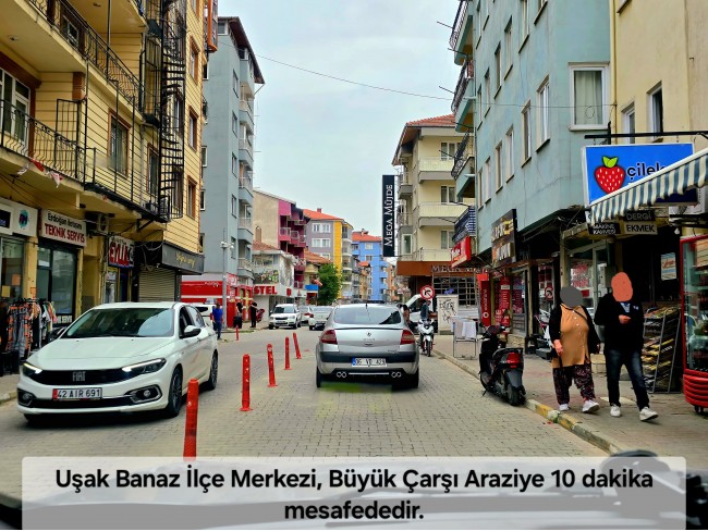 Uşak Banaz Kızılhisar'da Köy ve Doğa Manzaralı 1.000 m2 Çok Güzel Bahçe. Açıklamayı Okuyunuz