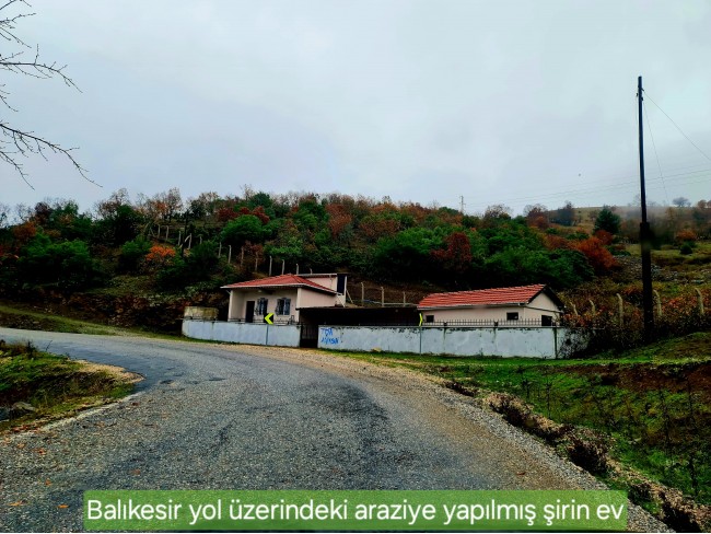 Balıkesir Sındırgı Osmanlar'da 1.440 m2 Yola Cepheli Kupon Tarla. Açıklamayı Okuyarak Arayınız.