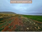 Afyon Emirdağ Leylekli'de 6.625 m2 Köy İçi, Çift Yola Cepheli Tarla. Açıklamayı Okuyarak Arayınız.