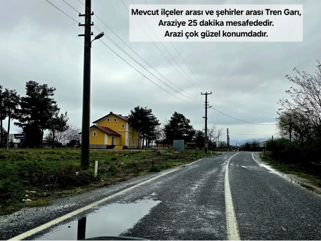 Afyon Emirdağ Leylekli'de 6.625 m2 Köy İçi, Çift Yola Cepheli Tarla. Açıklamayı Okuyarak Arayınız.