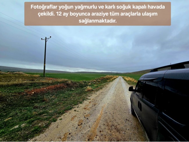 Afyon Emirdağ Leylekli'de 6.625 m2 Köy İçi, Çift Yola Cepheli Tarla. Açıklamayı Okuyarak Arayınız.