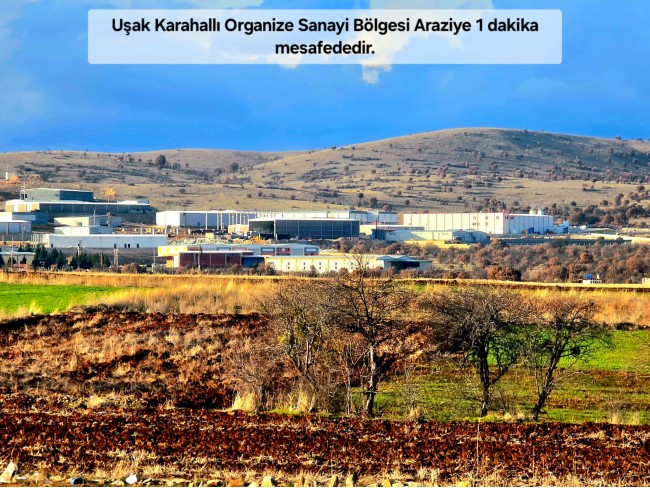 Uşak Karahallı Külköyde 1.207 m2 Organize Sanayi, İlçe, Mahalle Manzaralı Tarla. Açıklamayı Okuyunuz