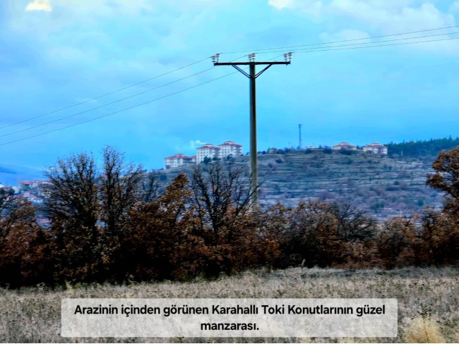 Uşak Karahallı Külköyde 1.207 m2 Organize Sanayi, İlçe, Mahalle Manzaralı Tarla. Açıklamayı Okuyunuz