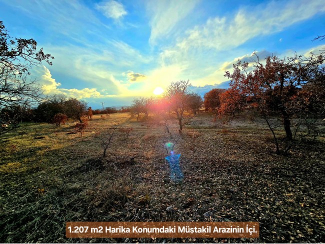 Uşak Karahallı Külköyde 1.207 m2 Organize Sanayi, İlçe, Mahalle Manzaralı Tarla. Açıklamayı Okuyunuz