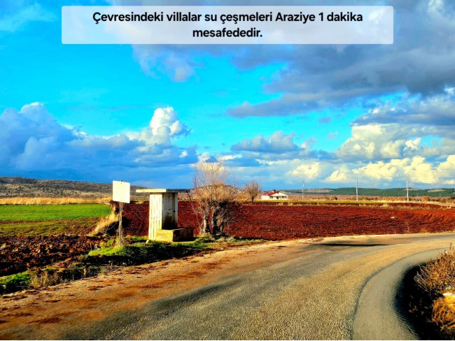 Uşak Karahallı Külköyde 1.207 m2 Organize Sanayi, İlçe, Mahalle Manzaralı Tarla. Açıklamayı Okuyunuz