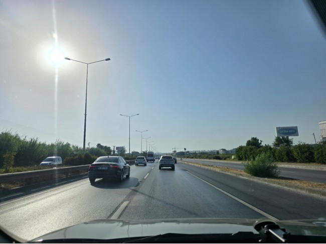 Antalya Manavgat Yeşilbağ'da 95 m2 Köy İçi Bahçe. Açıklamayı Okuyarak Arayınız.