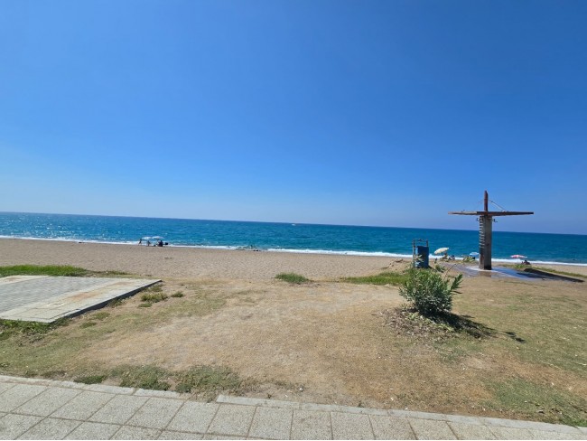 Antalya Manavgat Yeşilbağ'da 95 m2 Köy İçi Bahçe. Açıklamayı Okuyarak Arayınız.