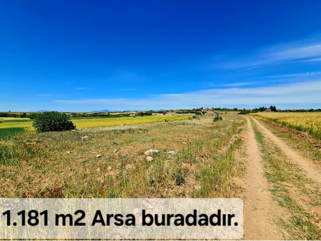Uşak Ulubey Büyükkayalı'da %40 İmarlı 1.181 m2 Yolu Olan Kupon Arsa. Açıklamayı Okuyarak Arayınız.