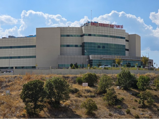 Kütahya Emet Örencik'de 1.463 m2 Köycivarı Manzaralı Çok Uygun Tarla. Açıklamayı Okuyarak Arayınız.
