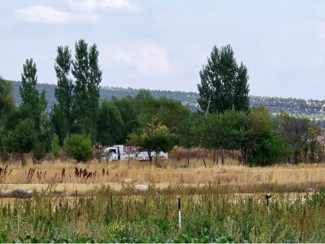 Kütahya Emet Örencik'de 1.463 m2 Köycivarı Manzaralı Çok Uygun Tarla. Açıklamayı Okuyarak Arayınız.