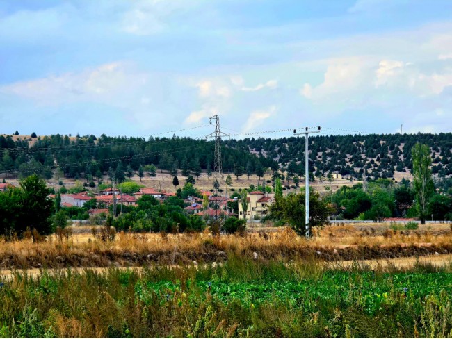Kütahya Emet Örencik'de Köycivarı Otoyol Yanı 1.463 m2 Bakımlı Tarla. Açıklamayı Okuyarak Arayınız. Kütahya Emet Örencik'de Köycivarı Otoyol Yanı 1.463 m2 Bakımlı Tarla. Açıklamayı Okuyarak Arayınız.