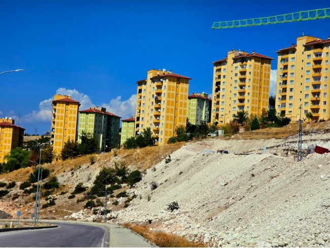 Kütahya Emet Örencik'de Köycivarı Otoyol Yanı 1.463 m2 Bakımlı Tarla. Açıklamayı Okuyarak Arayınız. Kütahya Emet Örencik'de Köycivarı Otoyol Yanı 1.463 m2 Bakımlı Tarla. Açıklamayı Okuyarak Arayınız.