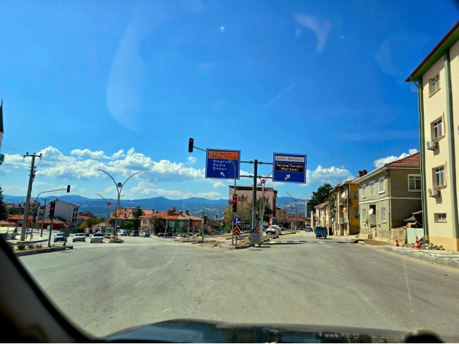 Kütahya Emet Örencik'de Köycivarı Otoyol Yanı 1.463 m2 Bakımlı Tarla. Açıklamayı Okuyarak Arayınız. Kütahya Emet Örencik'de Köycivarı Otoyol Yanı 1.463 m2 Bakımlı Tarla. Açıklamayı Okuyarak Arayınız.