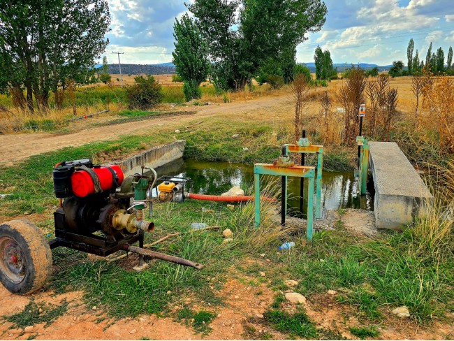 Kütahya Emet Örencik'de Köycivarı Otoyol Yanı 1.463 m2 Bakımlı Tarla. Açıklamayı Okuyarak Arayınız. Kütahya Emet Örencik'de Köycivarı Otoyol Yanı 1.463 m2 Bakımlı Tarla. Açıklamayı Okuyarak Arayınız.