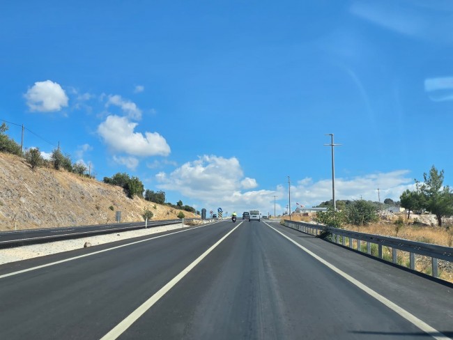 Balıkesir Dursunbey Alagüney'de 2.870 m2 Resmi Yollu Çok Uygun Tarla. Açıklamayı Okuyarak Arayınız.