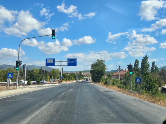 Balıkesir Dursunbey Alagüney'de 2.870 m2 Resmi Yollu Çok Uygun Tarla. Açıklamayı Okuyarak Arayınız.