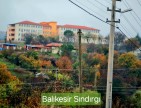 Balıkesir Sındırgı Osmanlar'da 1.440 m2 Asfalt Yola Cepheli Tarla. Açıklamayı Okuyarak Arayınız.