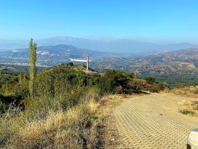 İzmir Beydağ Tabaklar'da 5.243 m2 Yatırımlık Uygun Tarla. İlan Açıklamasını Okuyarak Arayınız.