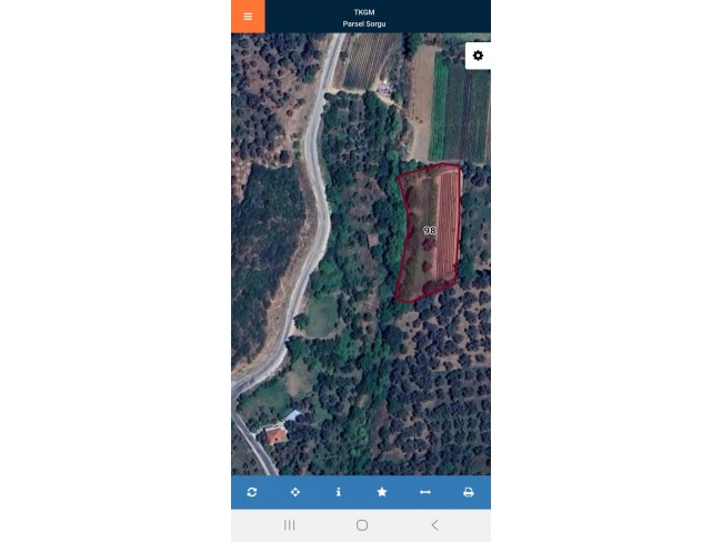 İzmir Beydağ Erikli'de 3.340 m2 Köydibi Yatırımlık Zeytinlik. İlan Açıklamasını Okuyarak Arayınız.