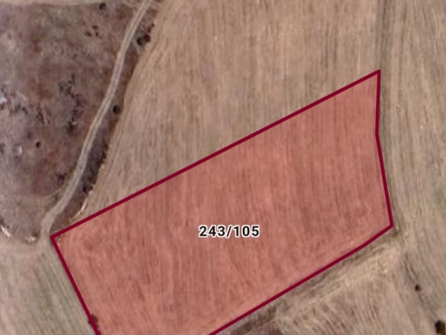 Uşak Ulubey Kışla'da 8.446 m2 Düz Verimli Uygun Yatırımlık Tarla. Açıklamayı Okuyarak Arayınız. Uşak Ulubey Kışla'da 8.446 m2 Düz Verimli Uygun Yatırımlık Tarla. Açıklamayı Okuyarak Arayınız.