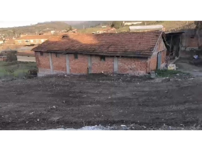 Balıkesir Susurluk Dereköy'de 411 m2 Köyiçi Arsa ve 32 Büyükbaş Hayvan Çiftliği. Açıklamayı Okuyunuz Balıkesir Susurluk Dereköy'de 411 m2 Köyiçi Arsa ve 32 Büyükbaş Hayvan Çiftliği. Açıklamayı Okuyunuz