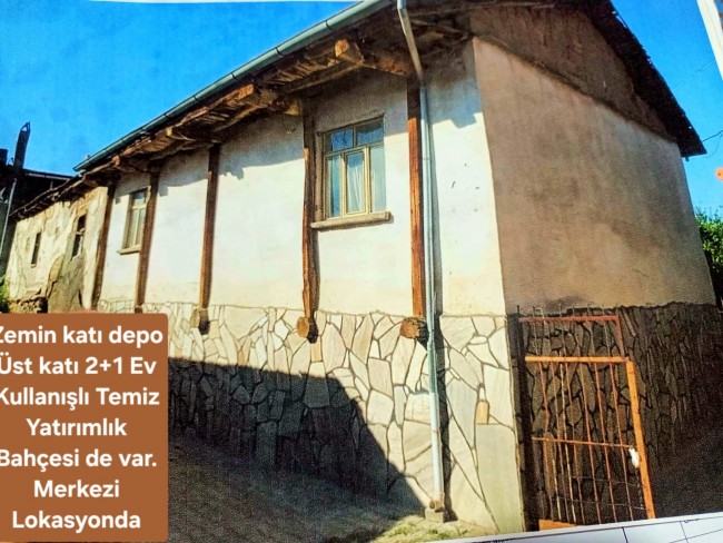 Denizli Çal Ortaköy Merkezde 2 Katlı Müstakil Ev. Avlulu Depolu. Açıklamayı Okuyarak Arayınız.